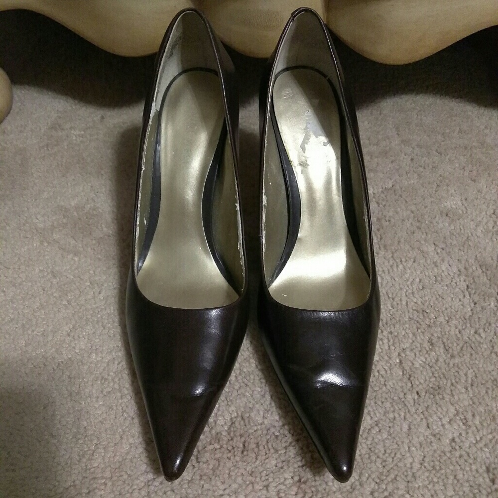 Nine West Classic Dark Brown Pump